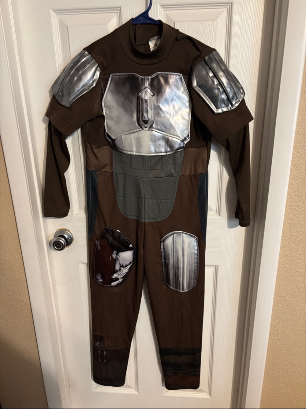 Disney official Mandolorian costume